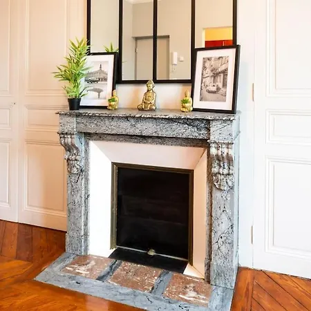Apartment L'haussmannien, Hyper Centre 2 Min A Pied